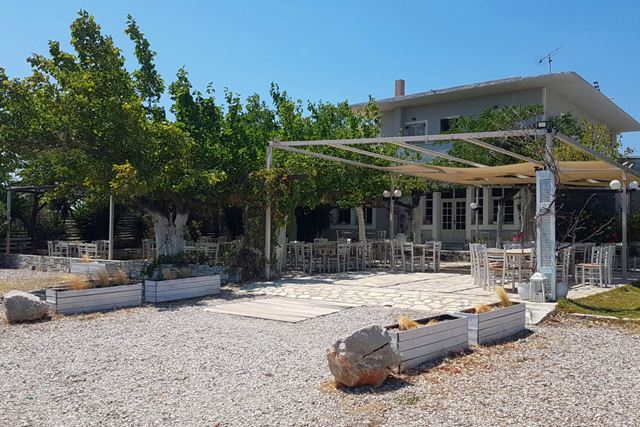 POLITIS - 3 kms West from Ermioni 